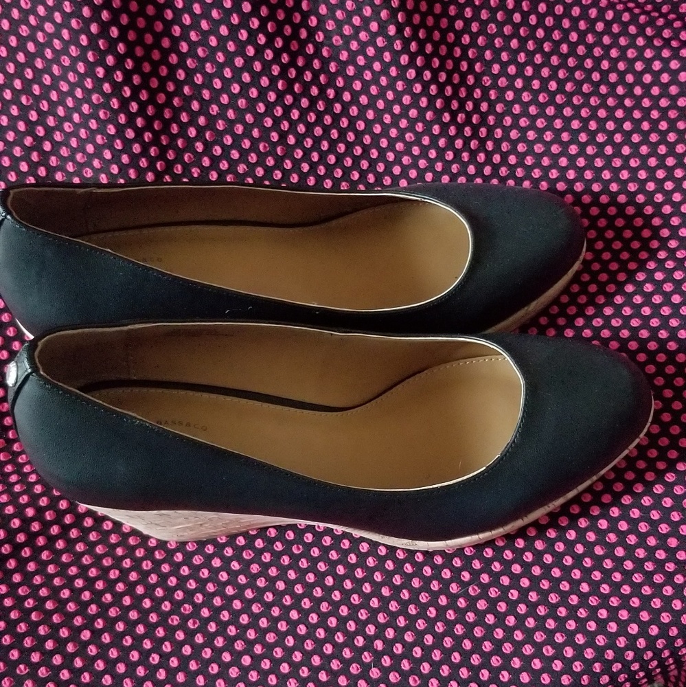 Bass leather wedges